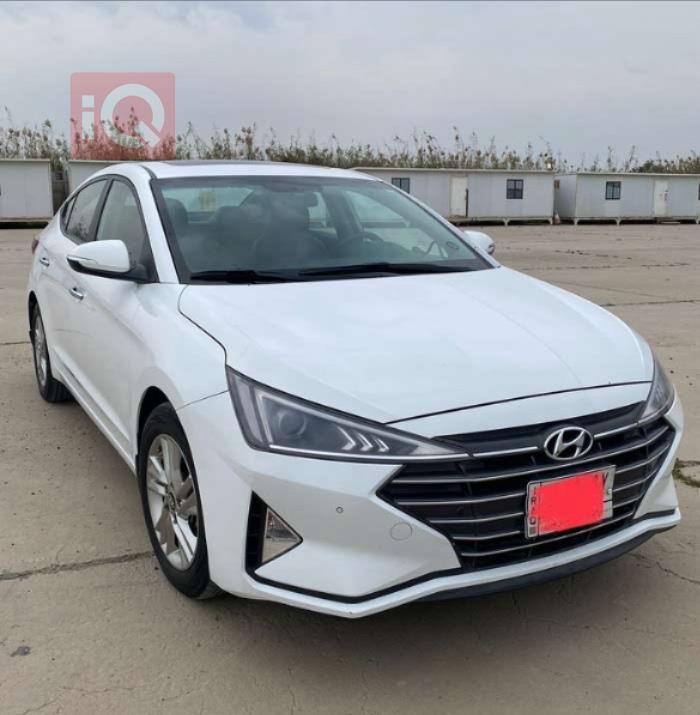 هیوندای ئەلەنترا